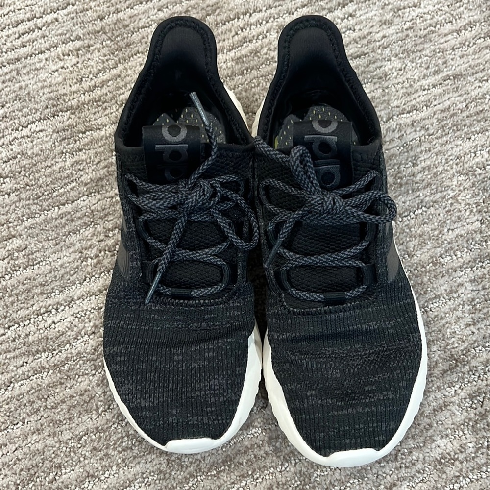 Adidas cloud foam sneakers